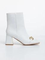 Aliah fehér női csizma ökológiai bőrből