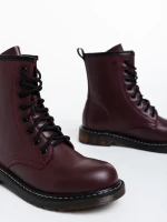 Tierra gránátszínű női bakancs lakkozott ökológiai bőrből