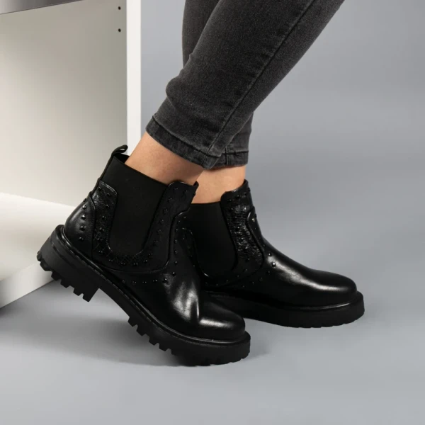 Grim fekete női bokacsizma