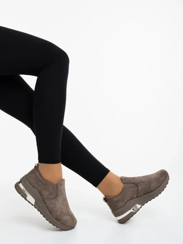 Zaruka barna női sportcipő textil anyagból