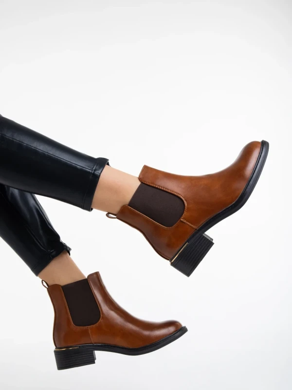 Vitaliya világos barna női bokacsizma ökológiai bőrből