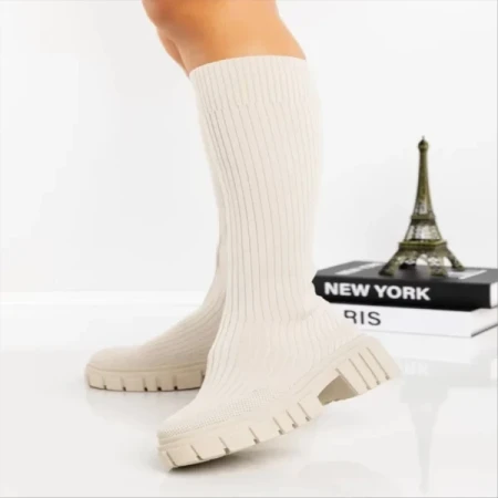 Desmi bézs női csizma textil anyagból