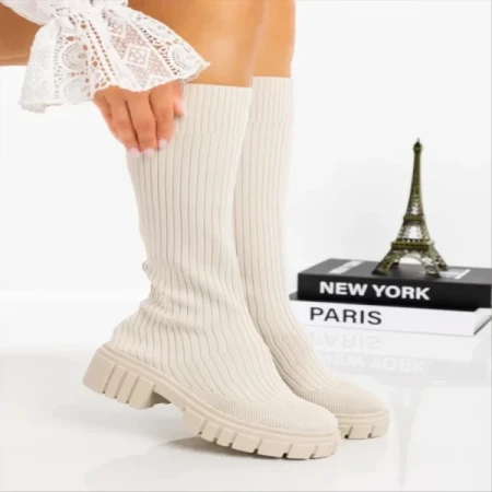 Desmi bézs női csizma textil anyagból