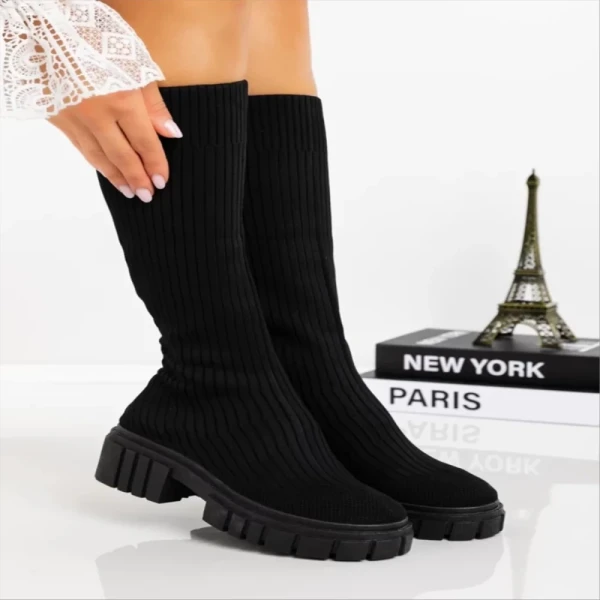 Desmi fekete női csizma textil anyagból