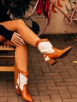 Nimera tevebarna és bézs női csizma ökológiai bőrből