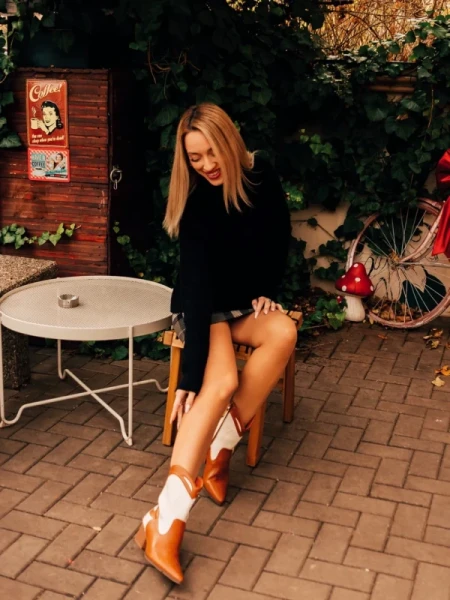 Nimera tevebarna és bézs női csizma ökológiai bőrből