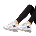 Fehér női sportcipő műbőrből és szövetből Tursa