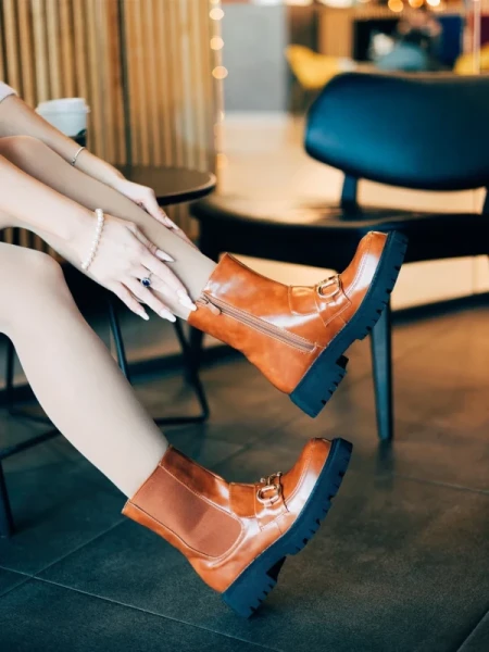 Aurona tevebarna női bakancs ökológiai bőrből