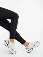 Revana bézs és kék női sportcipő ökológiai bőrből és textil anyagból