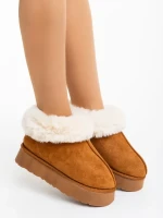 Astria tevebarna női papucs textil anyagból