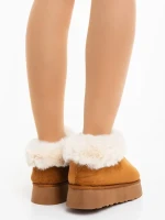 Astria tevebarna női papucs textil anyagból