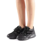 Sadal fekete női sportcipő