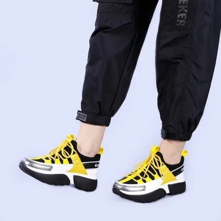 Lucy fekete női sportcipő