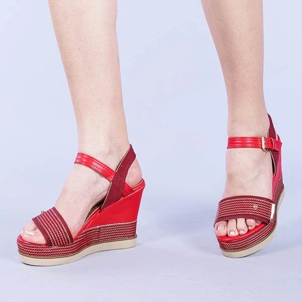 Kalinda piros női szandál