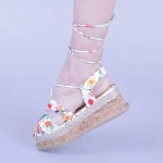 Afina fehér virágos női szandál