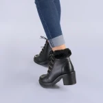 Dove fekete bőr bakancs