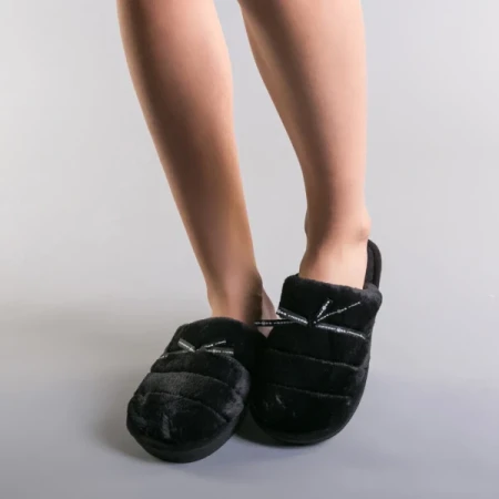 Tota fekete női papucs