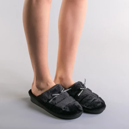 Tota fekete női papucs