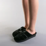 Tota fekete női papucs