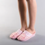 Fifa világos rózsaszín női papucs