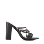 Stora fekete női papucs