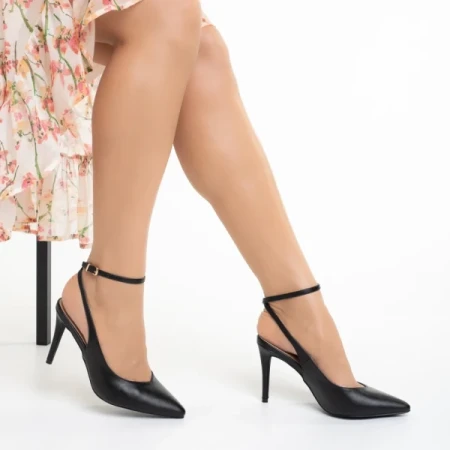 Vaness fekete női szandál