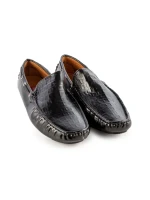Adad fekete férfi mokaszin