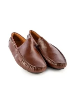 Adad barna férfi mokaszin