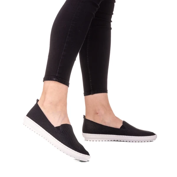 Julie fekete női sportcipő