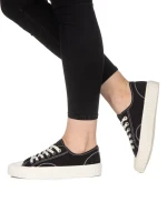 Yalla fekete női tornacipő