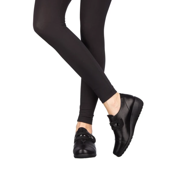 Disera fekete alkalmi női cipő