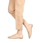 Rezim bézs női mokaszin