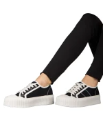 Tranta női fekete textil tórnacipő