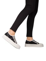 Tranta női fekete textil tórnacipő