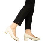 Sansiro női bézs cipő műbőrből