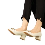 Sansiro női bézs cipő műbőrből