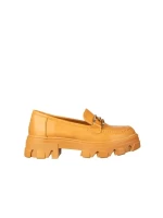 Mantiq női camel mokaszin műbőrből