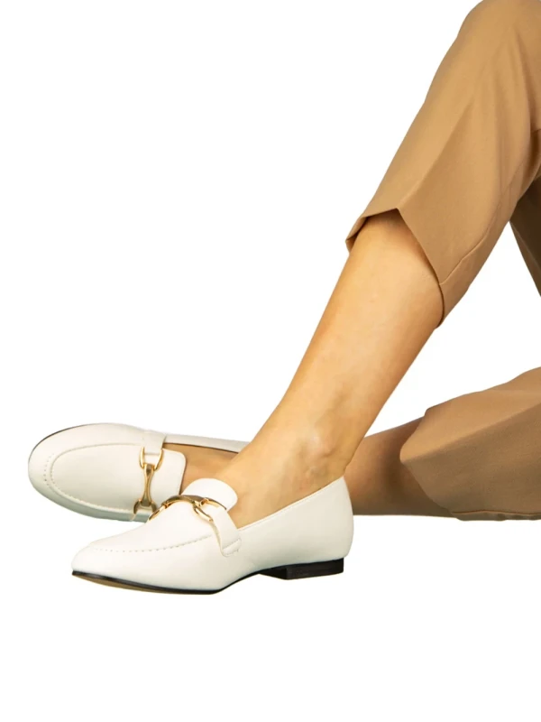 Dineb fehér női mokaszin műbőrből