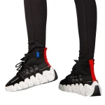 Meil fekete női sportcipő anyagból