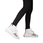 Meil fehér női sportcipő anyagból