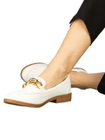 Belgium fehér színű bőrből női mokaszin