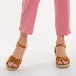 Eligma camel, textil anyagból készült női szandál