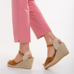 Eligma camel, textil anyagból készült női szandál