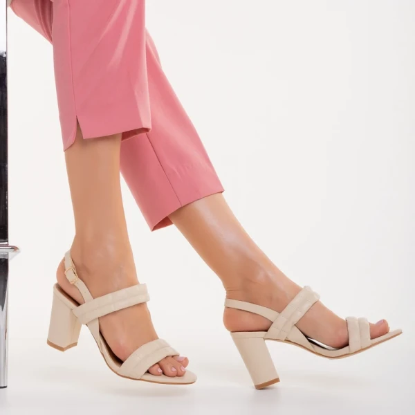 Nicolle bézs, műbőr női szandál sarokkal