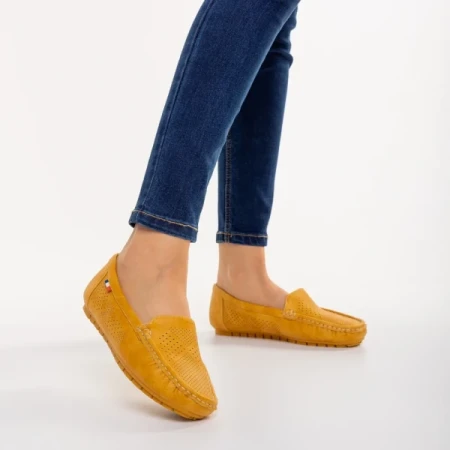 Vanera sárga női mokaszin, műbőrből készült