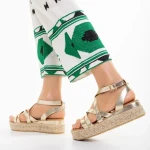 Xiena arany női szandál, műbőrből készült