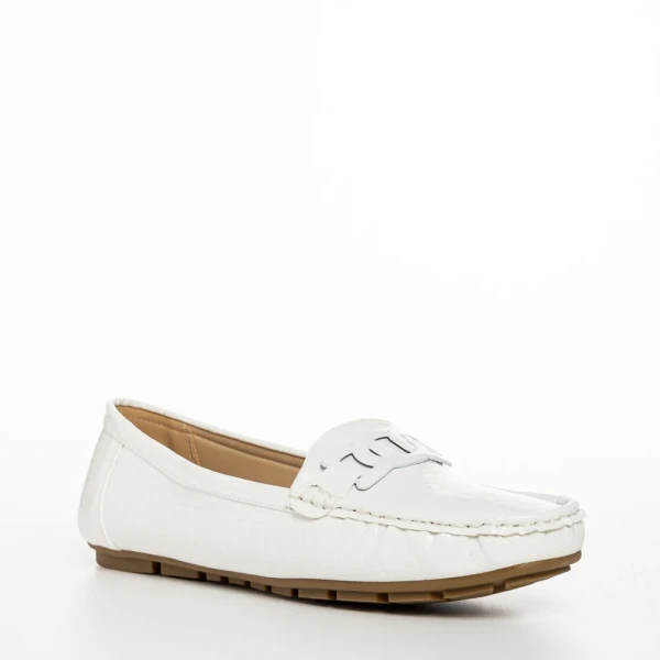 Terrance fehér női mokaszin, műbőrből készült