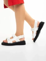 Caroline fehér női szandál, műbőrből készült