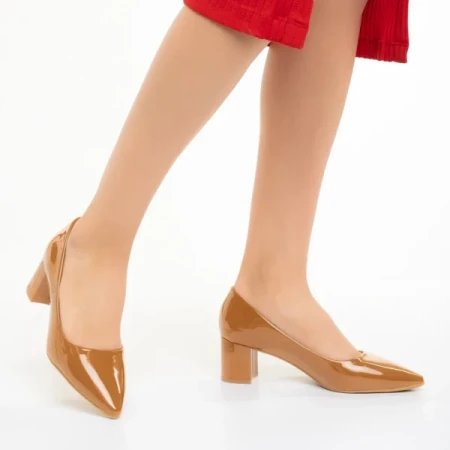 Afila camel női cipő, műbőrből készült