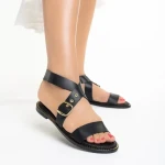 Isaly fekete női szandál, természetes bőrből készült